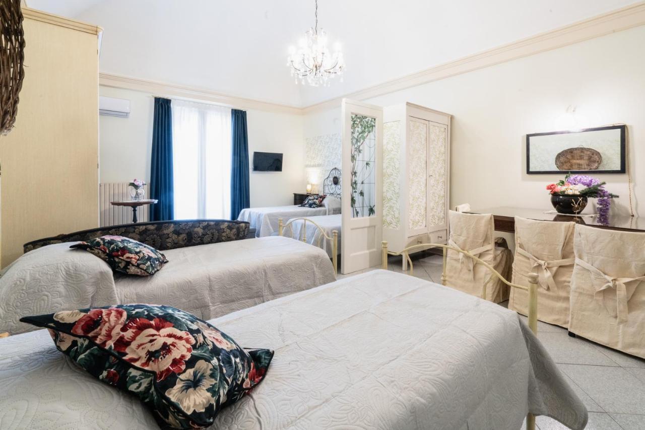 Santa Caterina da Siena B&B Catania Bagian luar foto