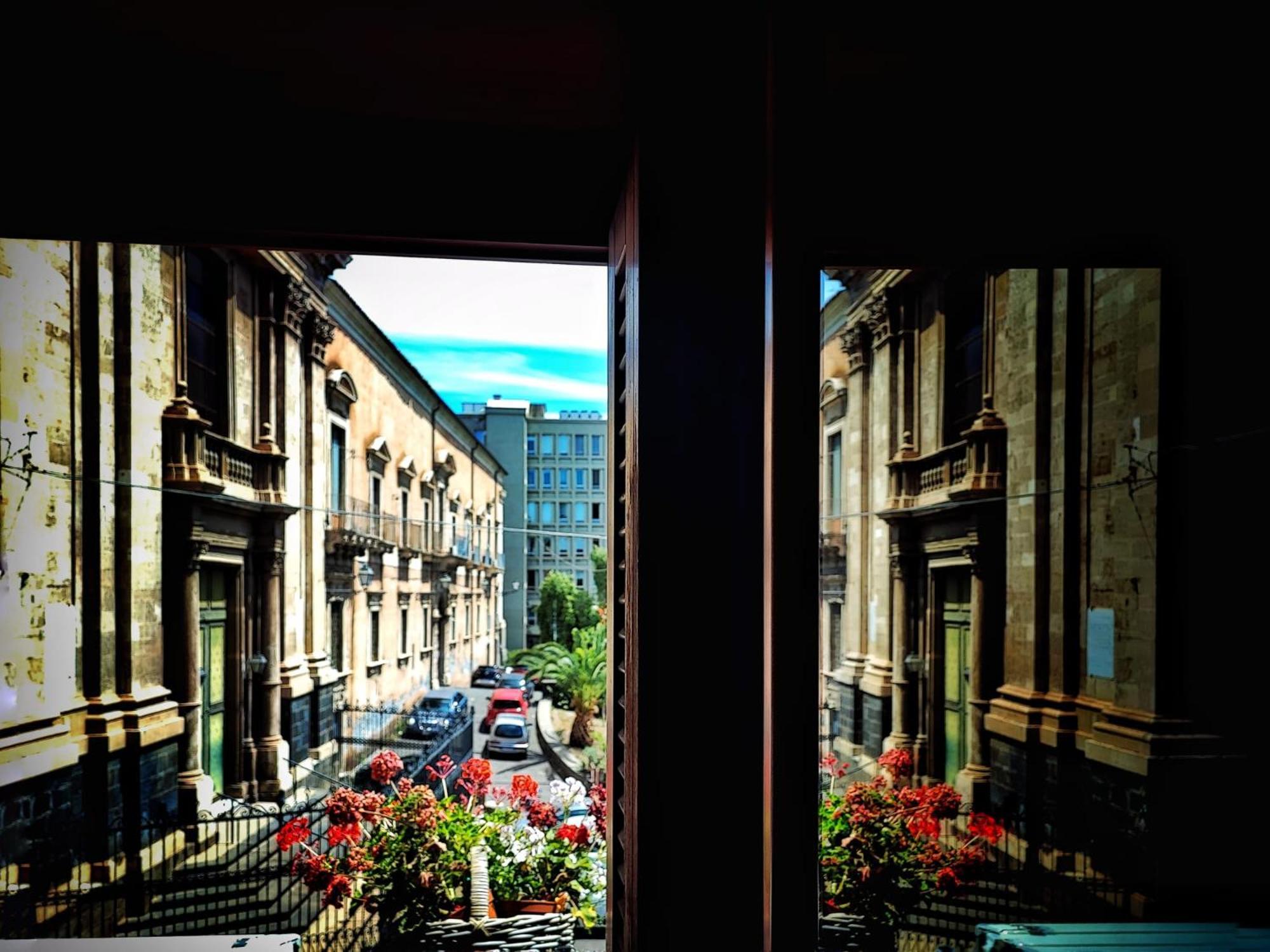 Santa Caterina da Siena B&B Catania Bagian luar foto
