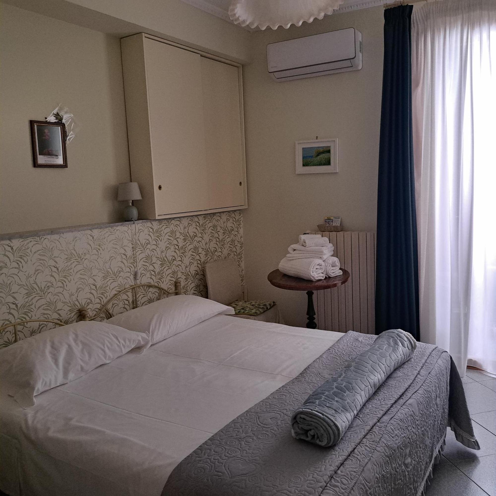 Santa Caterina da Siena B&B Catania Bagian luar foto